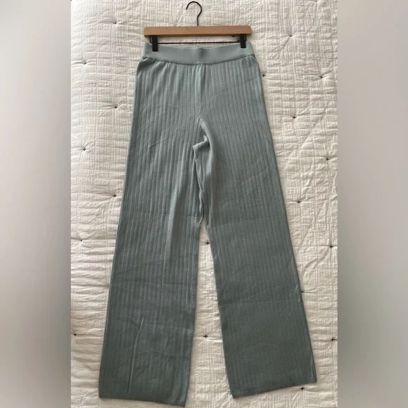 ABERCROMBIE & FITCH 90s Straight Ribbed Knit Sweater Pants Soft A&F Size M NWOT - Picture 6 of 14